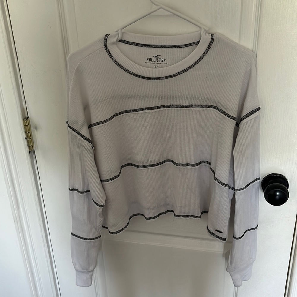super soft black and white striped long sleeve shirt